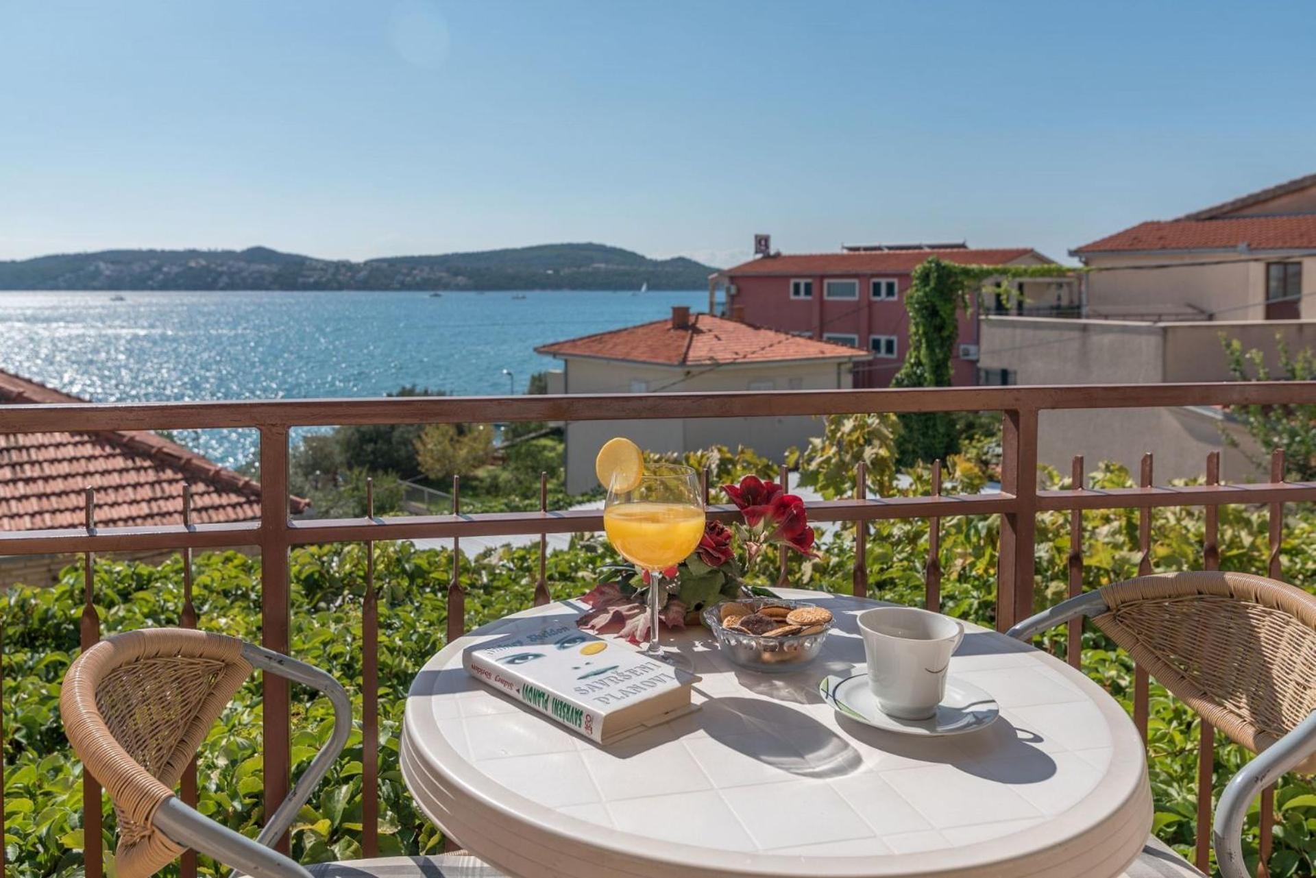 Apartments Vin Trogir Exterior foto